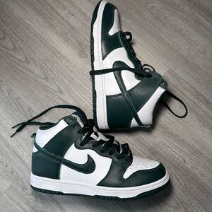 Nike Spartan Greens 9.5